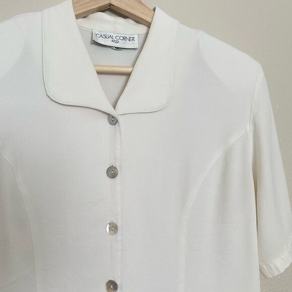 Vintage White Minimalist Button Front Neutral Short Sleeved Blouse Shirt - Picture 3 of 6